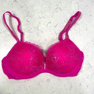 Size 32B dream angels push-up bra